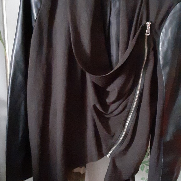 Jacket - Picture 4 of 4